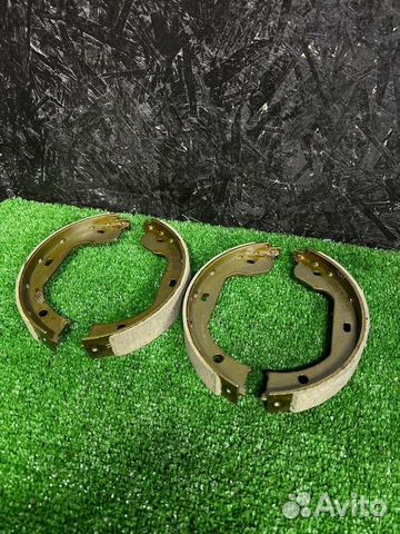 Тормозные колодки ручника заднее Bmw 5-Series