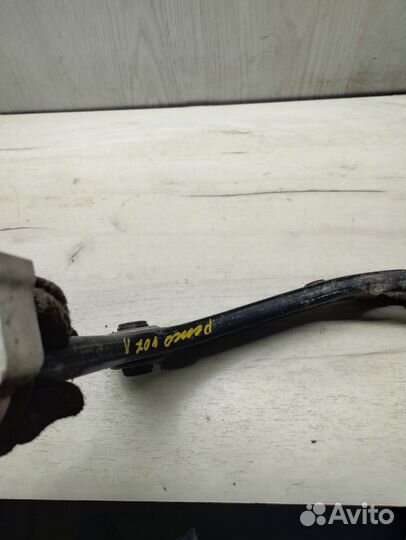 Рычаг передний левый Peugeot 407 Пежо 407