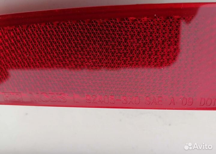 Отражатель в бампер задний Hyundai Elantra