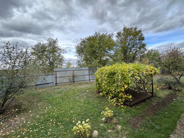 Коттедж 200 м² на участке 16 сот.