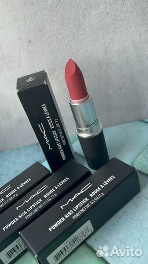 Матовая помада MAC Powder Kiss Lipstick