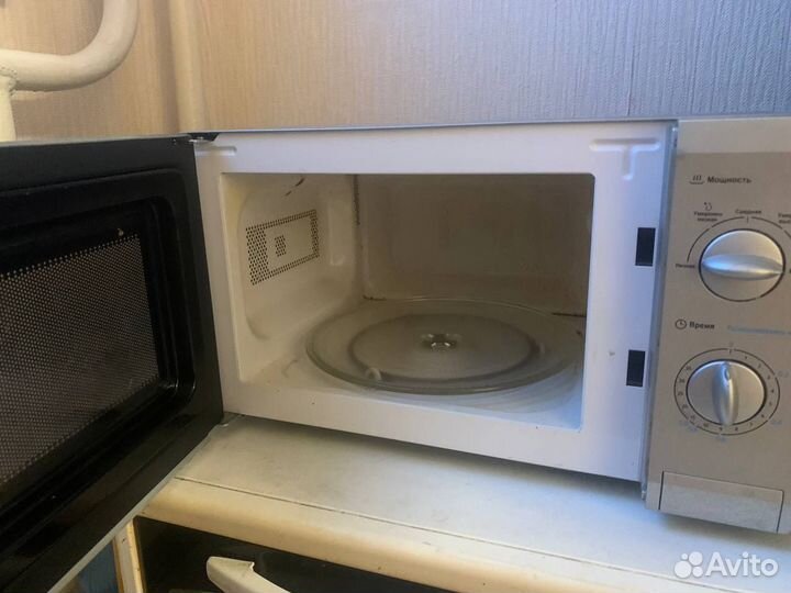Микроволновая печь Midea бу
