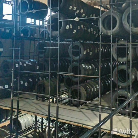 Kumho Ice Power KW21 215/60 R16 95Q