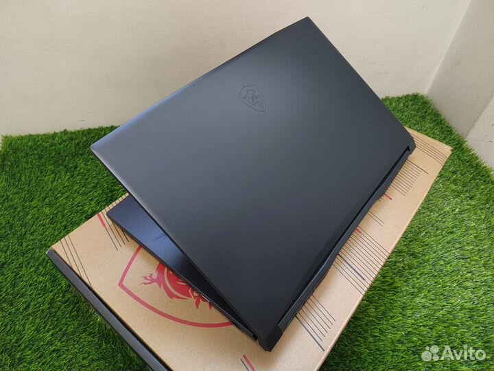 MSI Katana (Core i7/16 RAM/SSD/FHD/RTX)