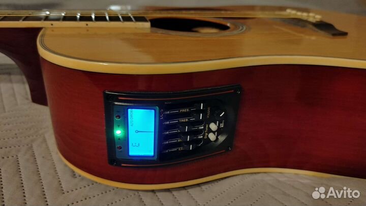 Гитара электроакустика (+ чехол и акб в подарок)