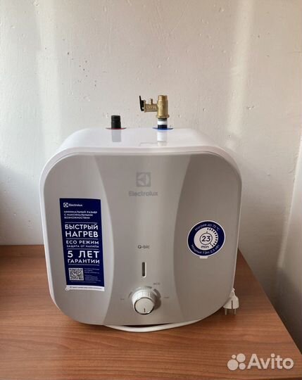 Бойлер водонагреватель Electrolux EWH 15 Q-bic U