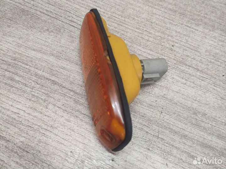 Повторитель в Бампер Hyundai Santa Fe