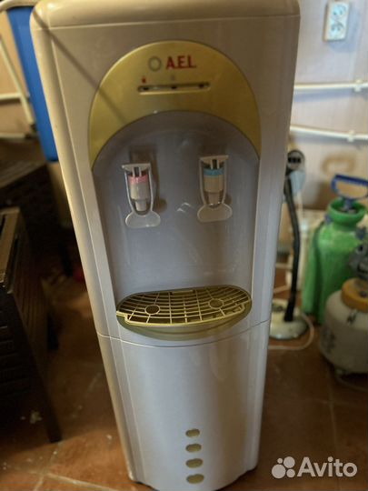 Кулер для воды