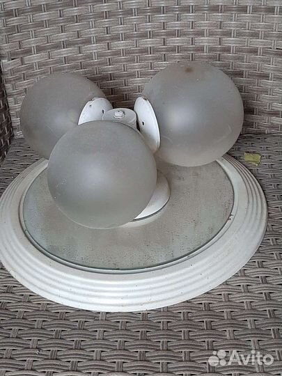 Люстры б/у 4 штуки