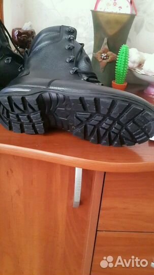 Берцы натуральная кожа(новые ) 39 размер