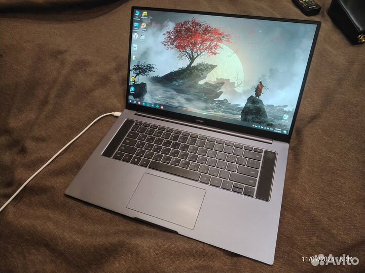 Huawei Matebook D16 Ryzen R5-4600H, 16-512