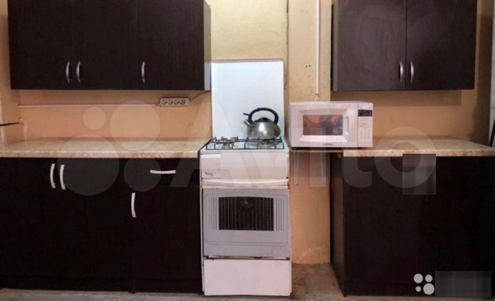 Комната 15 м² в 5-к., 1/1 эт.