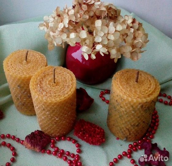 Свечи из вощины с травами медовые
