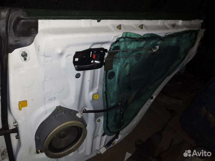 Двери на тойота чайзер 100