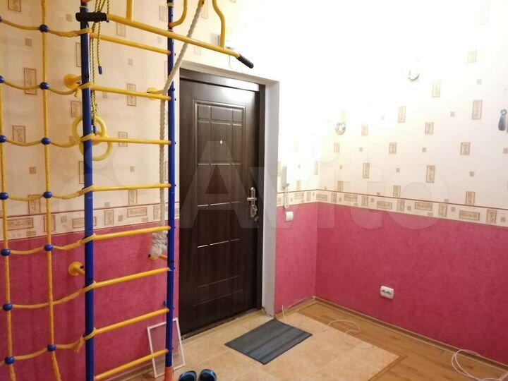 2-к. квартира, 60 м², 3/9 эт.
