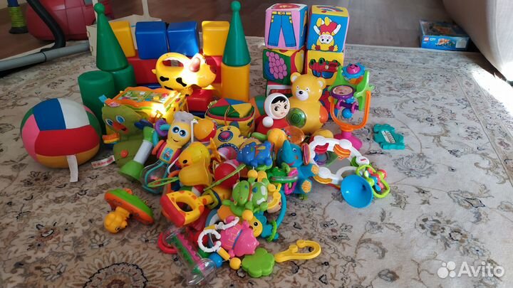 Детские игрушки из дерева