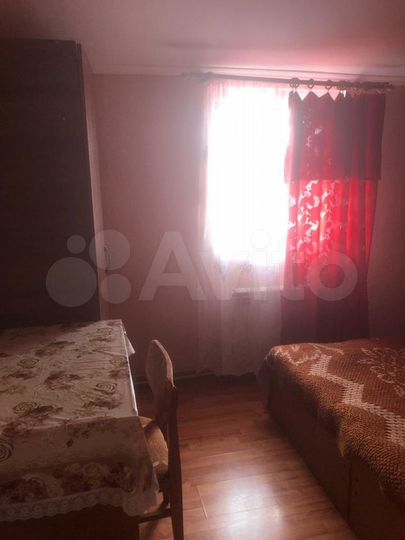 Комната 14 м² в 5-к., 2/2 эт.