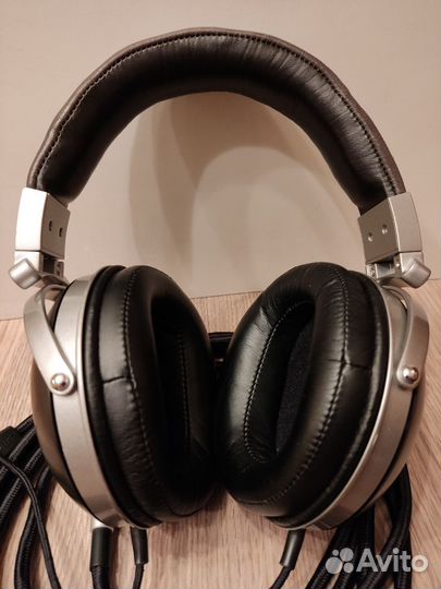 Наушники Denon AH-D2000