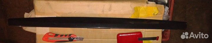 Solaris 2010- 2014г накладка на крышку багажника