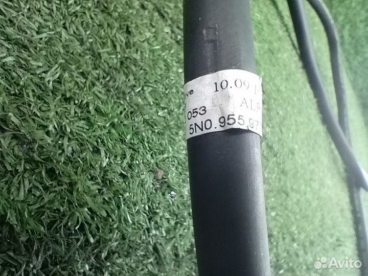 Шланг омывателя фар 5N0955970A Volkswagen Tiguan