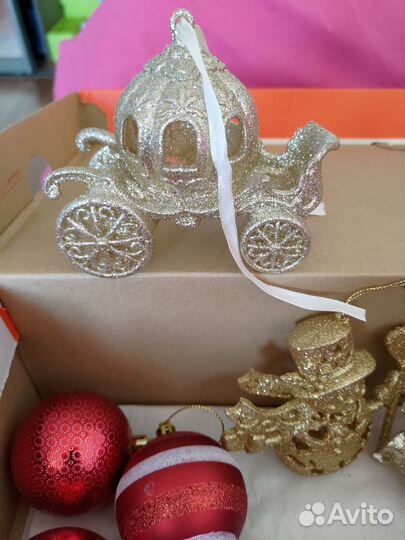 Елочные игрушки