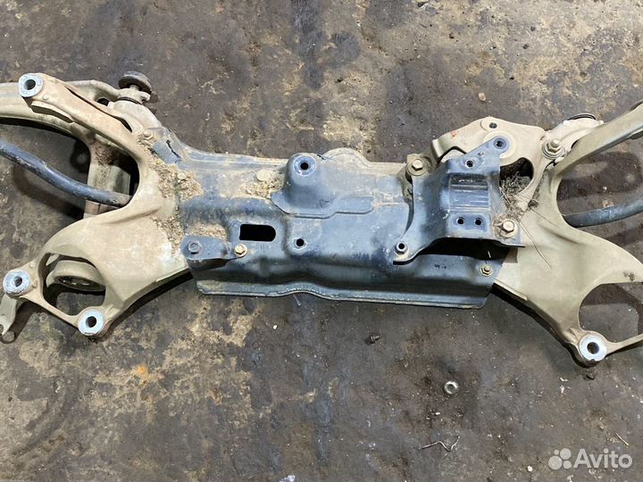 Honda civic 5D балка под двигатель подрамник