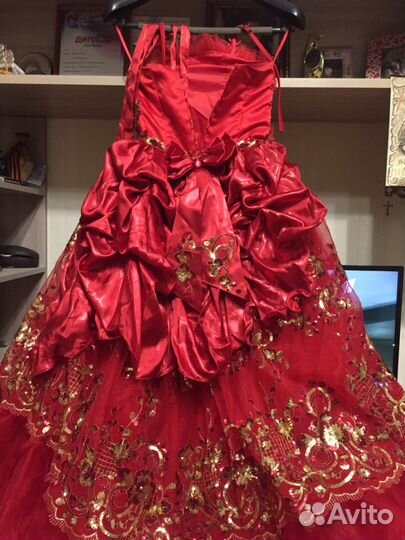 Нарядное шикарное платье