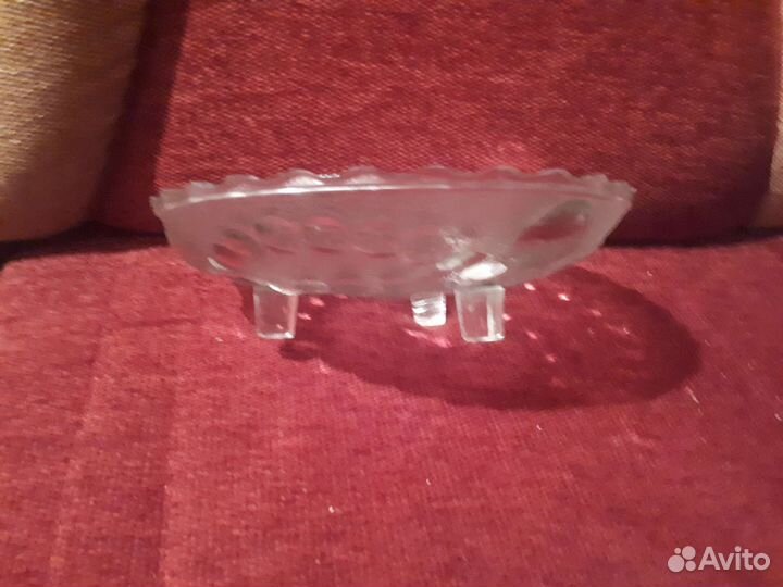 Ваза плоская на 3х ножках