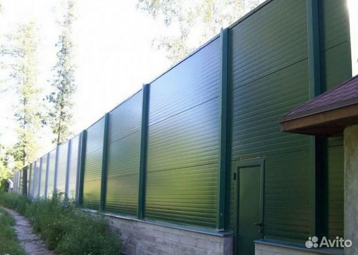 Забор из сэндвич панелей