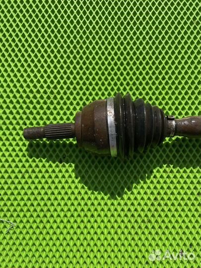 Привод левый 1.8 МКПП рено лагуна 1