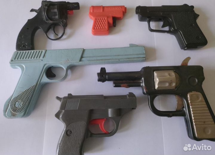 Пистолеты игрушечные винтаж СССР