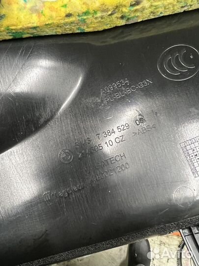 Накладка центральной стойки левая BMW G30 G31