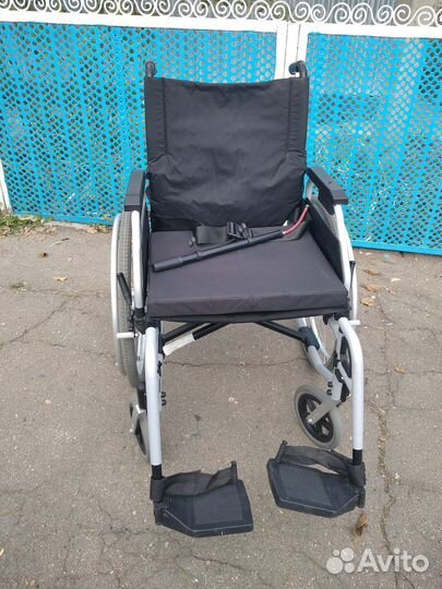 Инвалидная коляска
