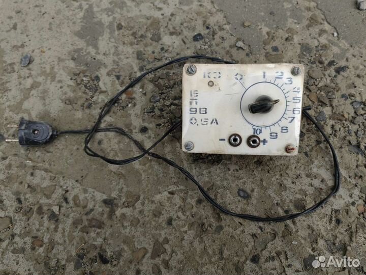 Лабораторный блок питания