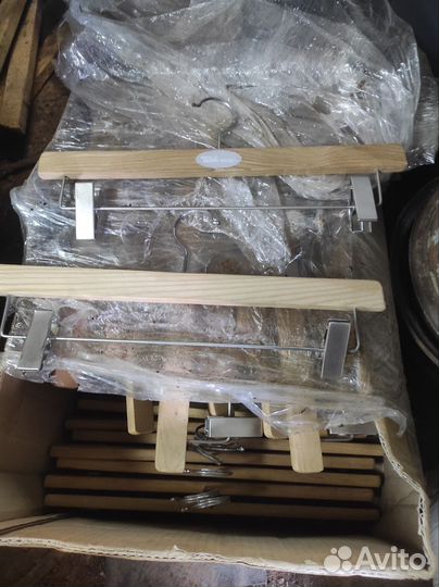 Вешалки плечики