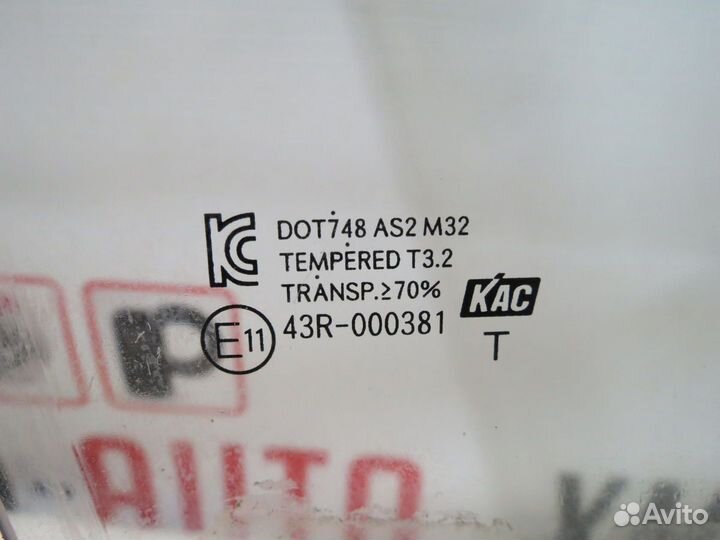 Стекло двери переднее правое Hyundai Solaris