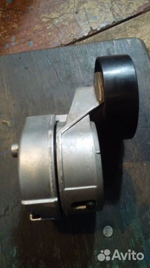 Натяжной ролик ford transit