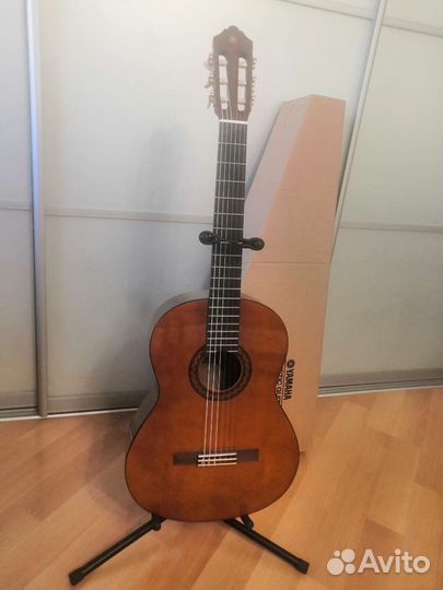 Классическая гитара yamaha c40