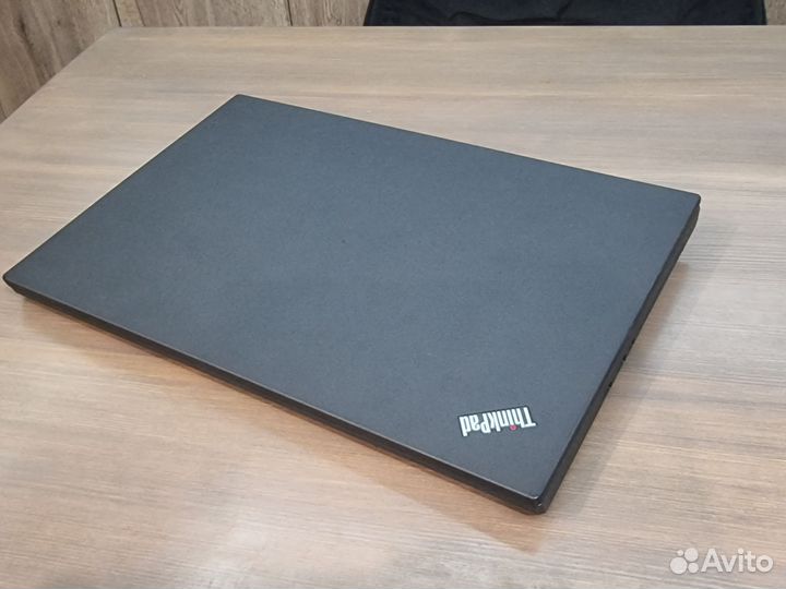 Thinkpad 15.6' как новый