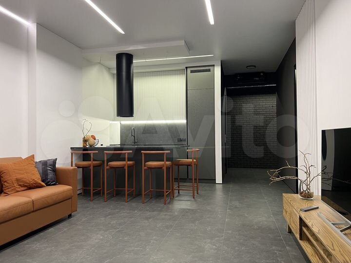 3-к. квартира, 95 м², 3/22 эт.