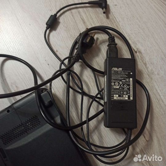 Продам ноутбук asus
