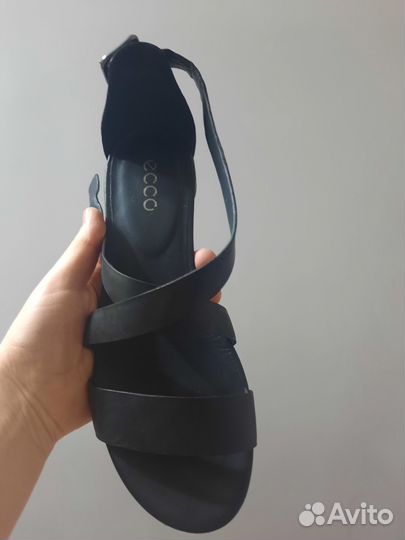 Босоножки женские