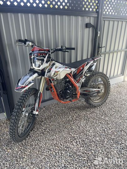 Regulmoto Athlete 250