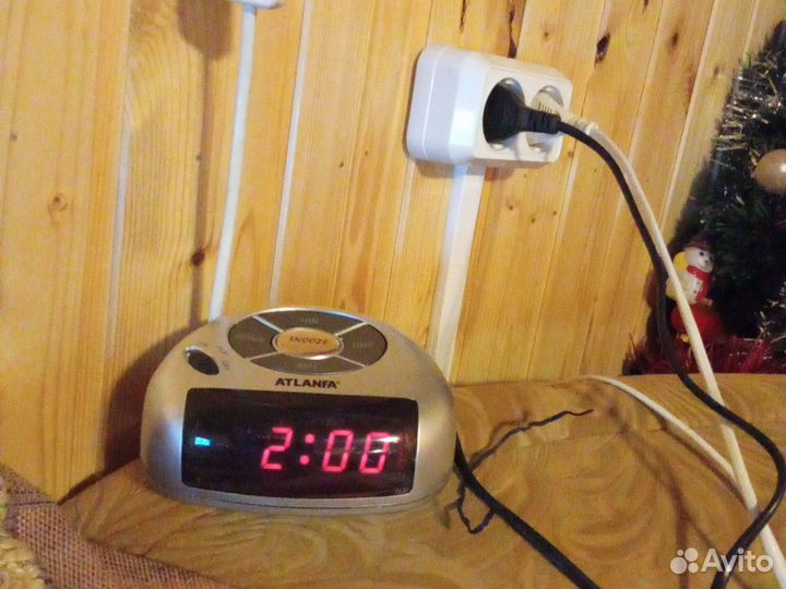 Часы будильник электронные