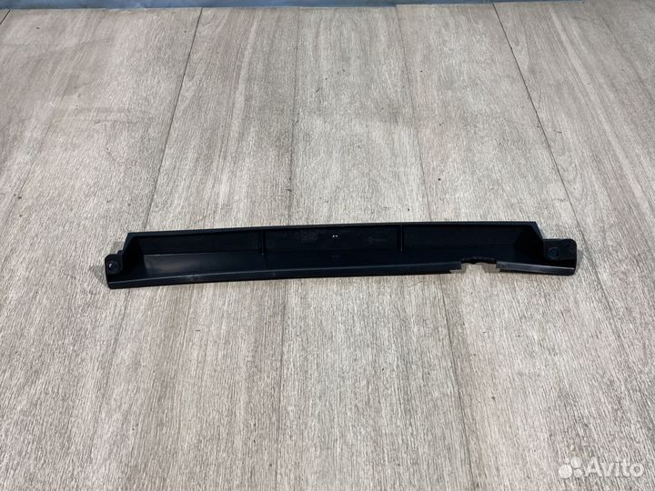 Дефлектор радиатора Renault Duster HSA, HSM