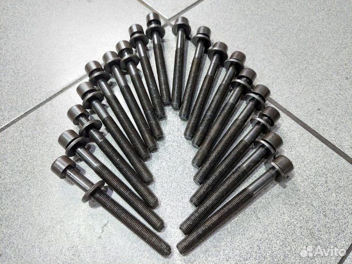 Болт гбц Nissan Bassara JVU30 YD25 2001