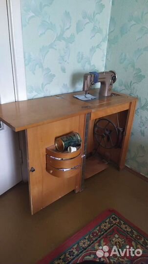 Швейная машинка