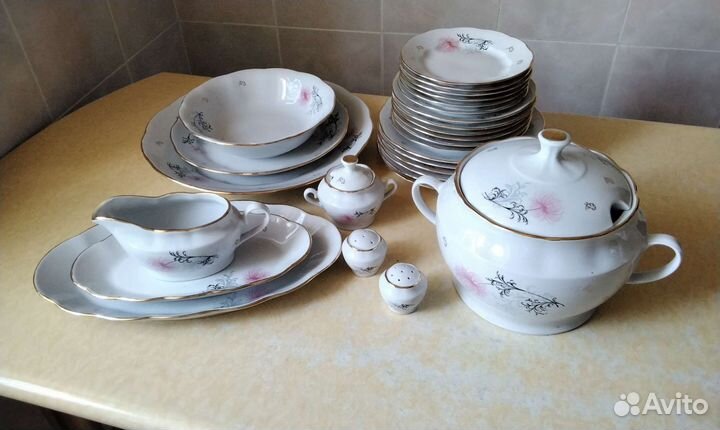 Посуда тарелки фарфор