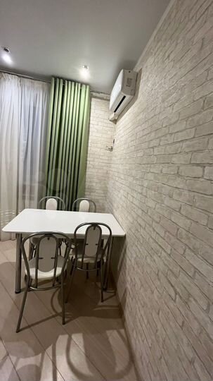 2-к. квартира, 52 м², 8/12 эт.