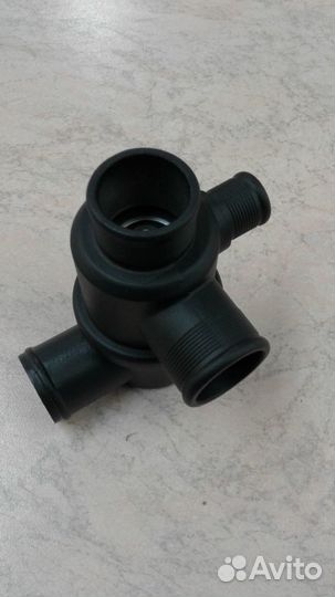 Термостат ваз 2123 нового образца 4 патрубка